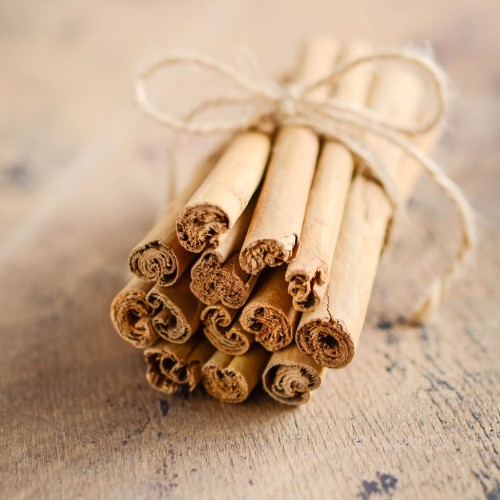 cinnamon-sticks-brown-wooden-table.jpg